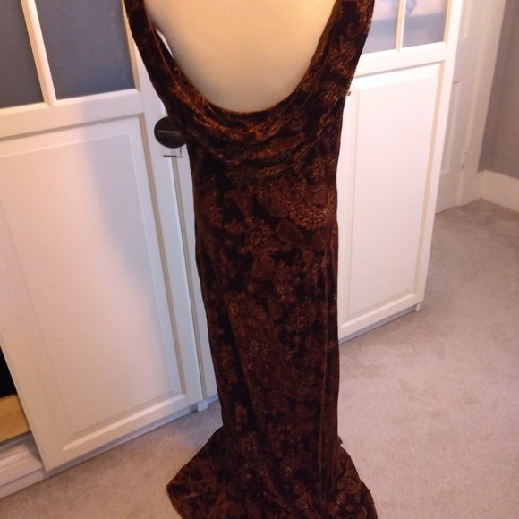 Valerie Stevens Gown size 16 - Picture 5 of 8